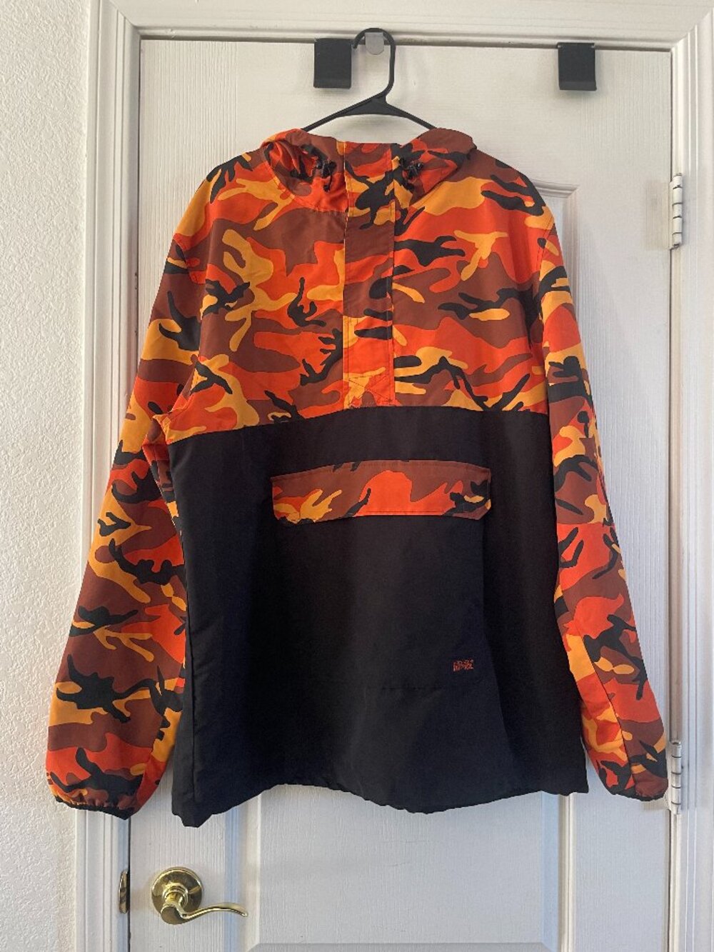 Rothco Vitriol Camo Windbreaker Jacket 1/4/ zip, hood, large front pocket 2xl